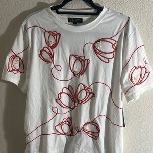 5/$25 Size XL NWT women’s White T-Shirt with Red Floral Embroidery and pearls